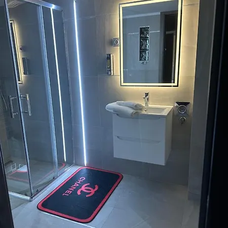 Legendary * Boedapest